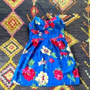 American Eagle 🦅-Floral Dress Size Large 👗